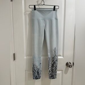 Alo yoga high waist winter forest leggings